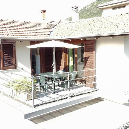 Casa Avezza Apartamento Omegna Quarto foto